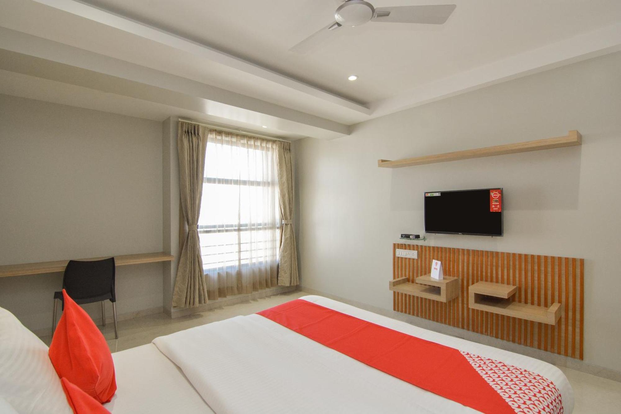 โอโย 19307 โฮเต็ล ซีซั่น ชอยซ์ Hotel เชอร์ดี ภายนอก รูปภาพ